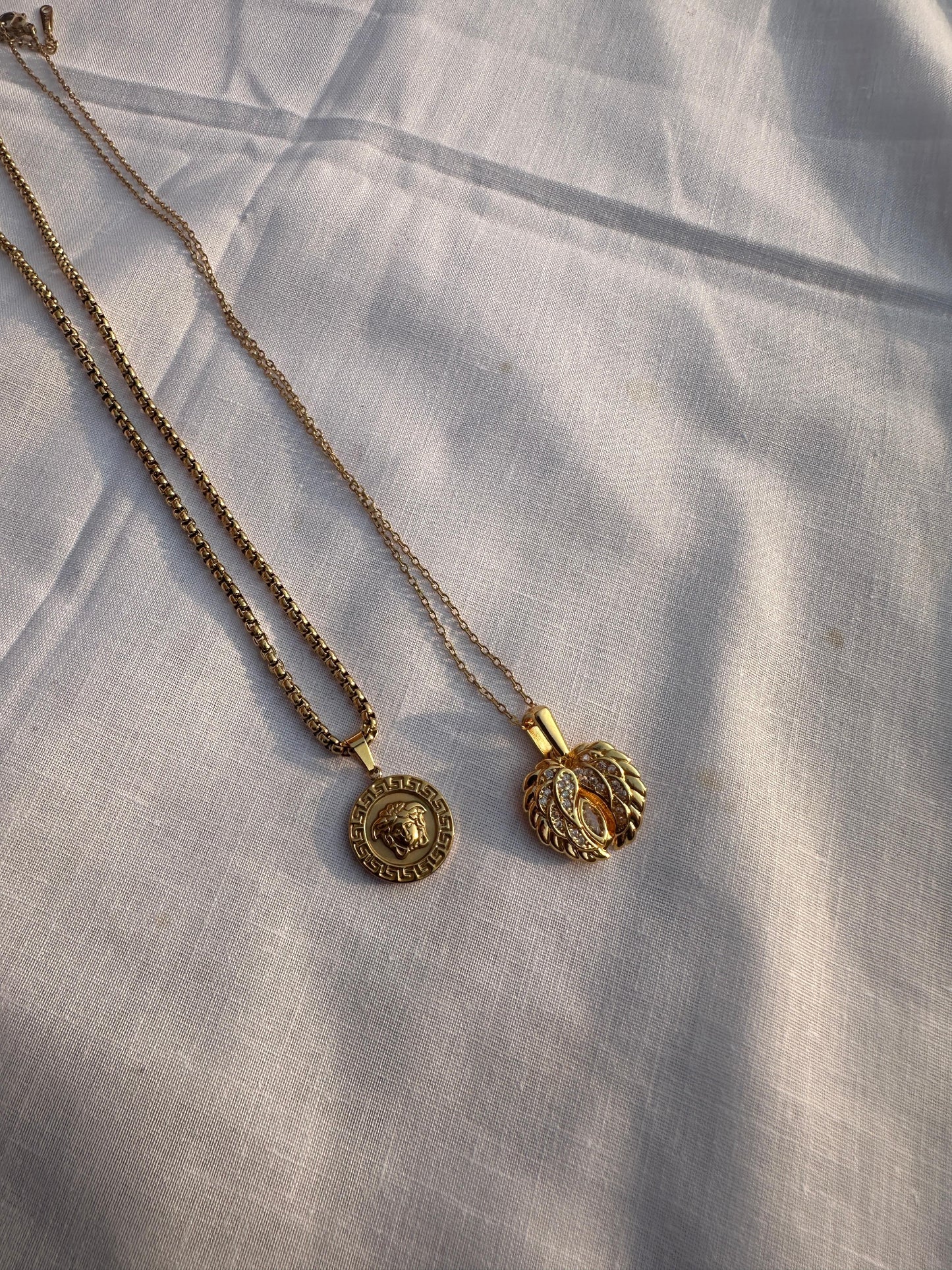 Medusa Royale and golden Wings Divine