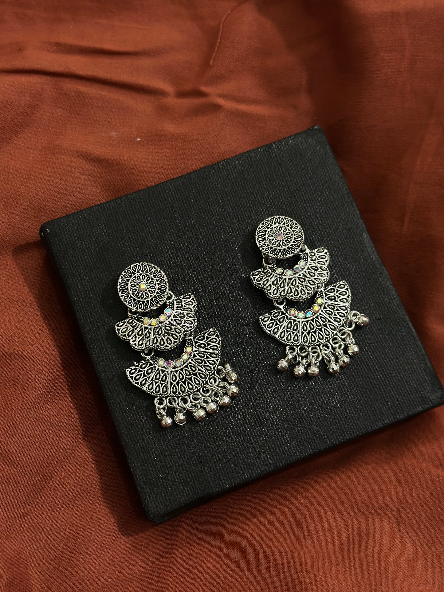 Floral oxidized earing