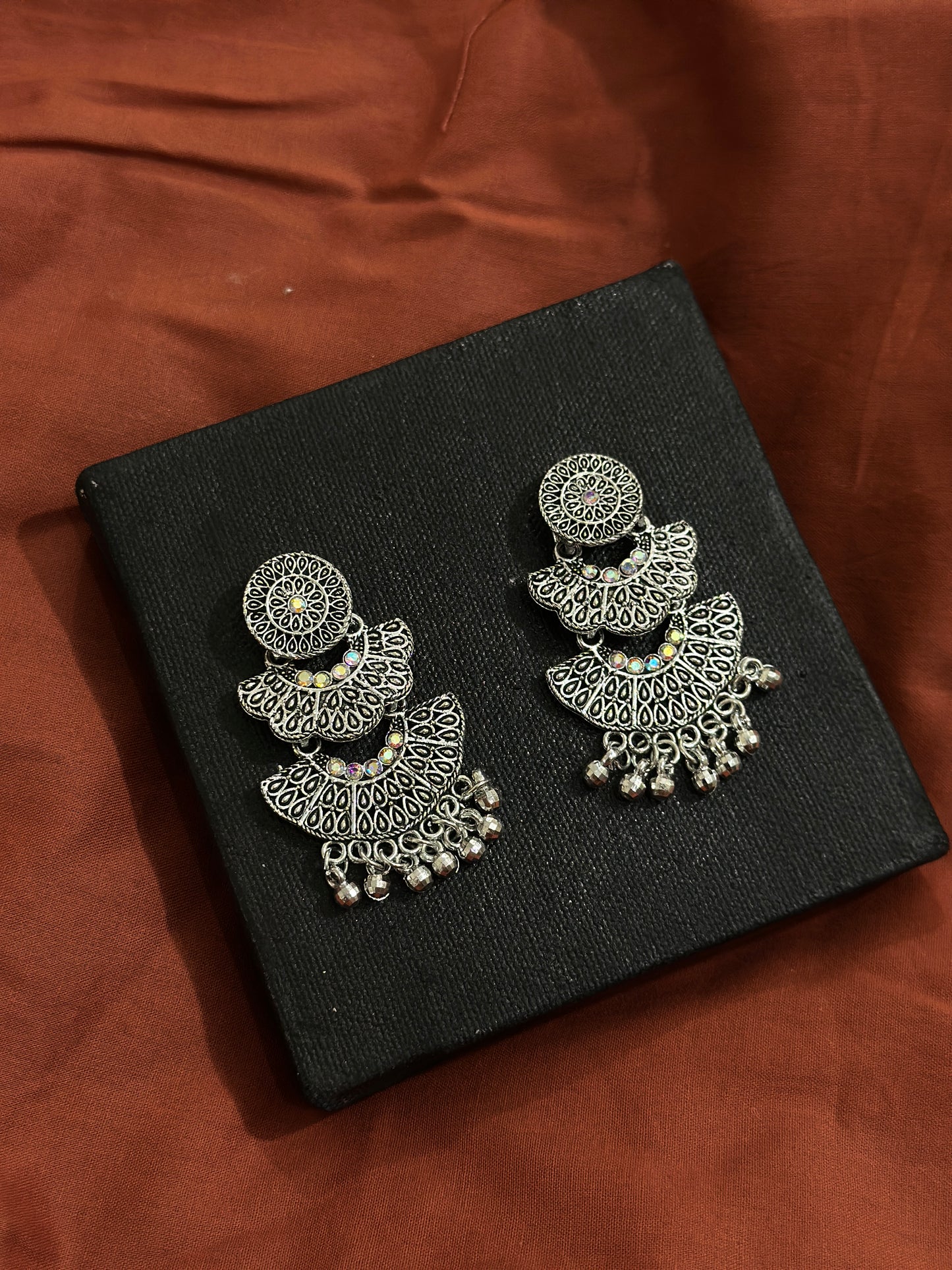 Floral oxidized earing